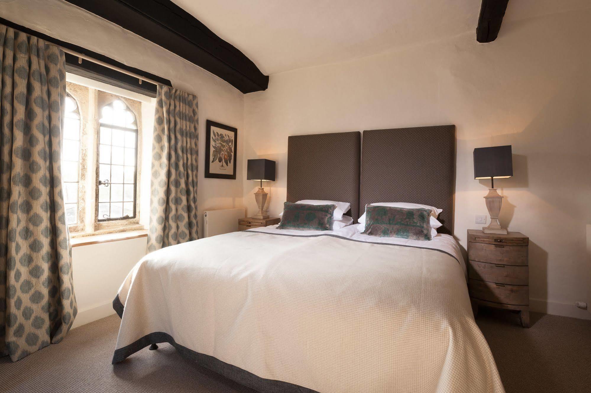Hotel The Crown à Shipton under Wychwood Extérieur photo